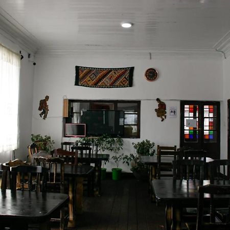 Rummy Hostal Уюні Екстер'єр фото
