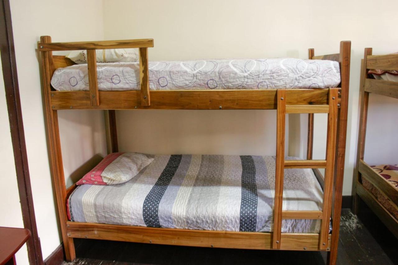 Rummy Hostal Уюні Екстер'єр фото