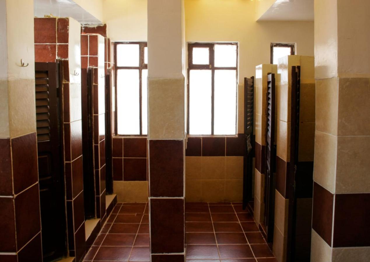 Rummy Hostal Уюні Екстер'єр фото