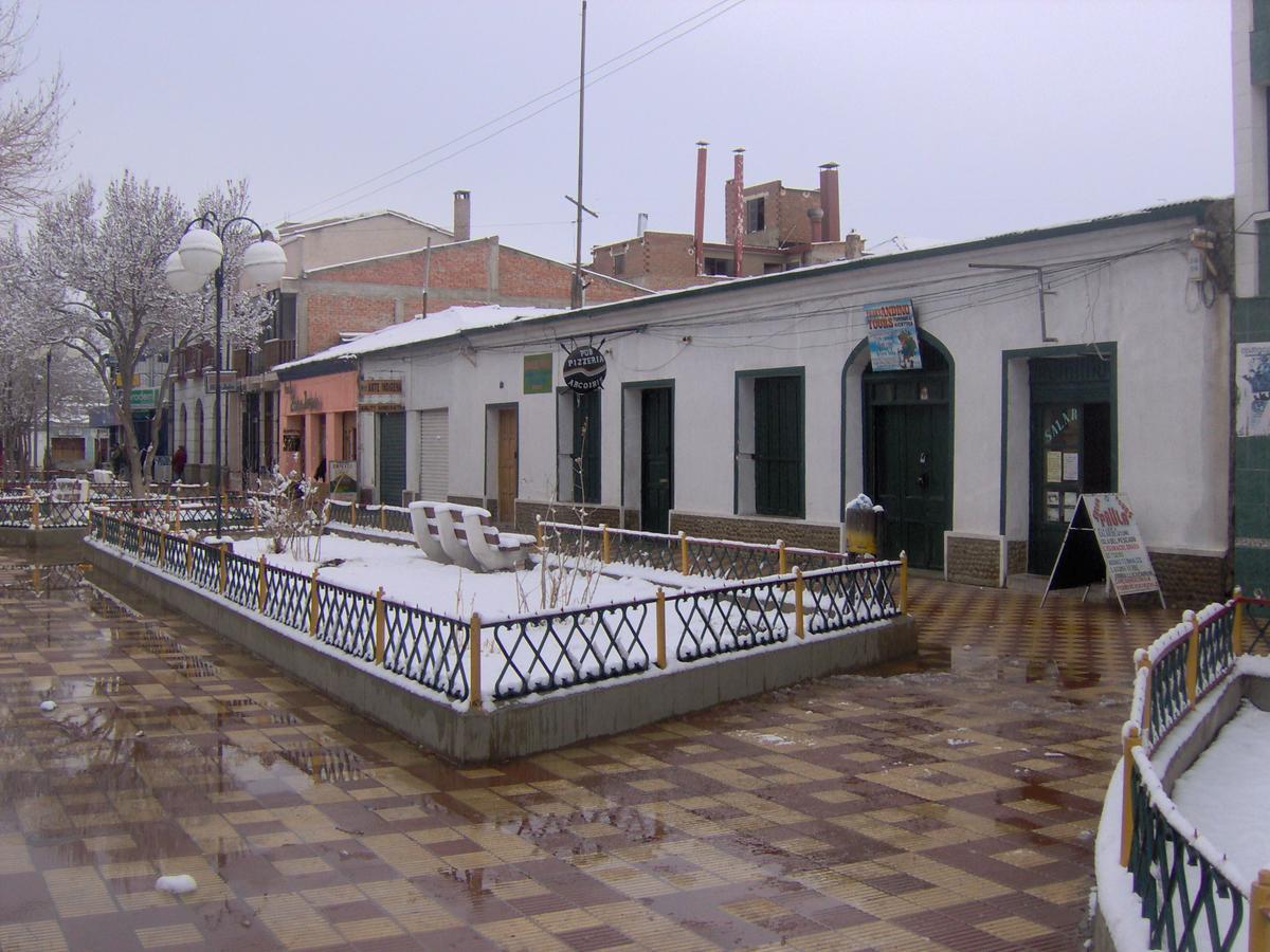 Rummy Hostal Уюні Екстер'єр фото